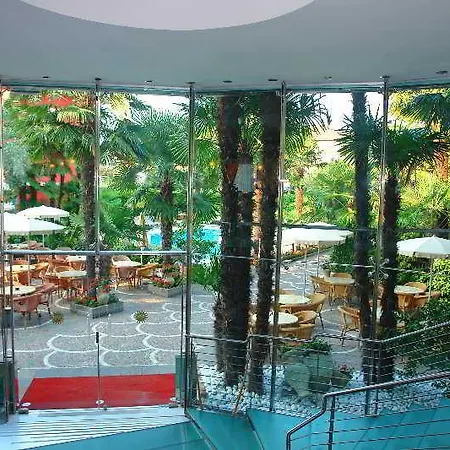 Hotel Bristol 3*