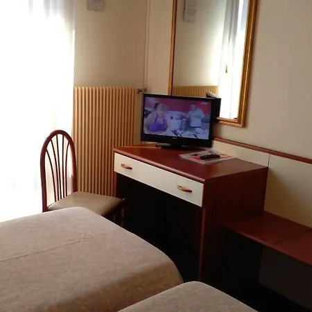 Bristol Hotel 3*