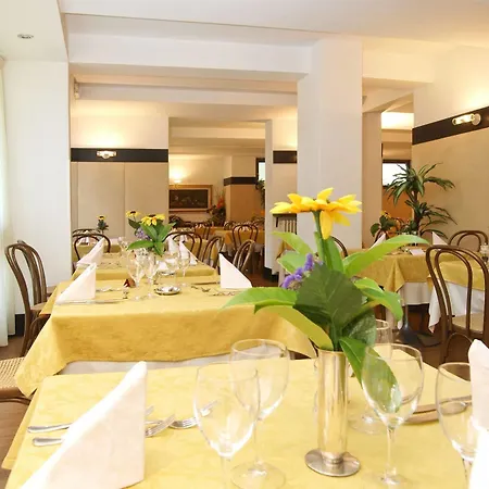 Hotel Bristol 3*